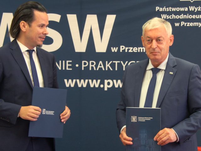 Podpisanie umowy pomiędzy PANS w Przemyślu a Politechniką Rzeszowską