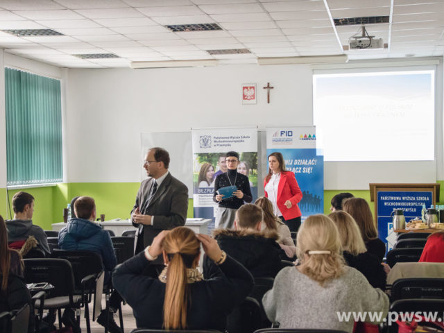 Wolontariat, czyli jak zrobić coś dla innych i dla siebie