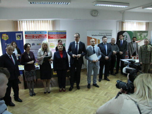 Kolejna edycja Targów Pracy organizowanych przez Centrum Edukacji i Pracy Młodzieży OHP w Przemyślu