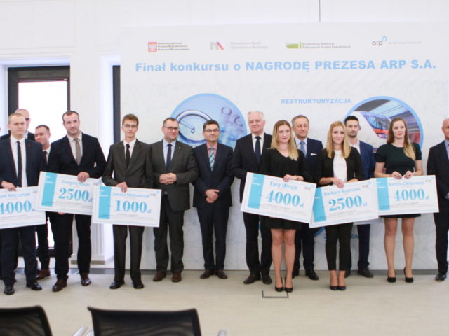 Agencja Rozwoju Przemysłu S.A. nagrodziła absolwentów Państwowych Wyższych Szkół Zawodowych