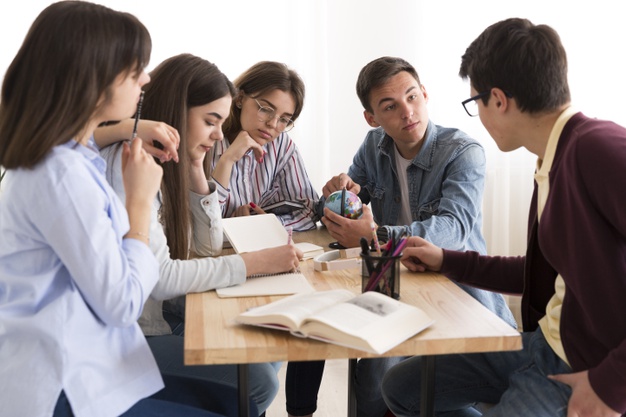 Rusza rekrutacja do projektów dla studentów i kadry zarządzającej