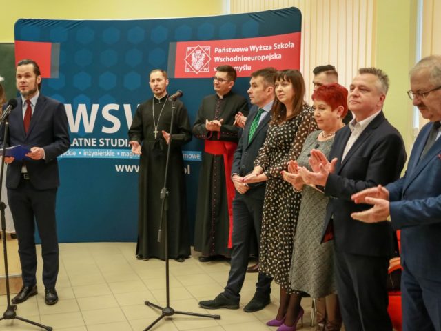 „Cicha noc, święta noc…” – tradycyjne spotkanie opłatkowe w PANS