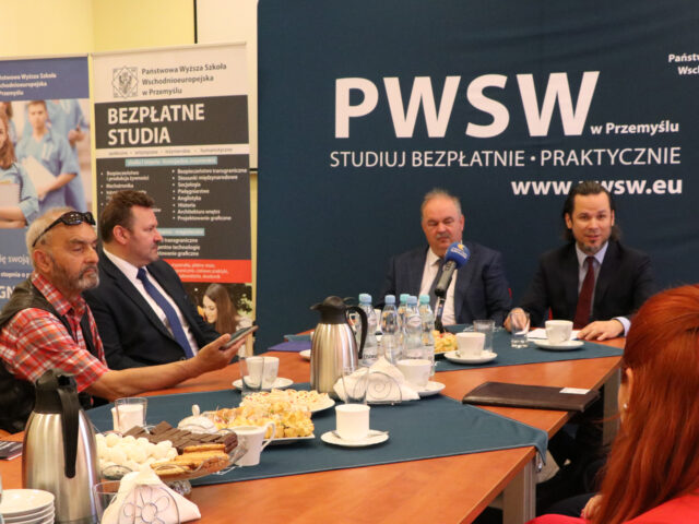 Śniadanie prasowe z Wicemarszałkiem Województwa Podkarpackiego