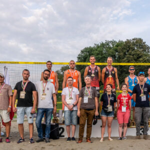 Uczestnicy V Mistrzostw Polski Służb Mundurowych w Siatkówce Plażowej