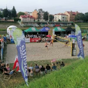 Zdjęcie boiska podczas V Mistrzostw Polski Służb Mundurowych w Siatkówce Plażowej