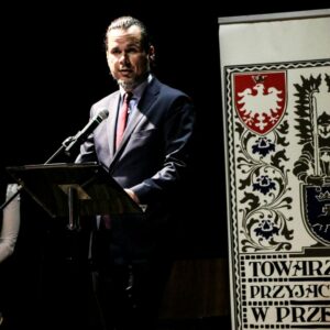Rektor PANS dr Paweł Trefler w trakcie przemówienia