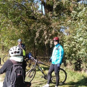 Uczestnicy pierwszego rajdu rowerowego PANS w trasie