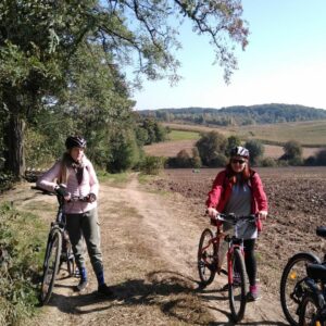 Uczestnicy pierwszego rajdu rowerowego PANS w trasie