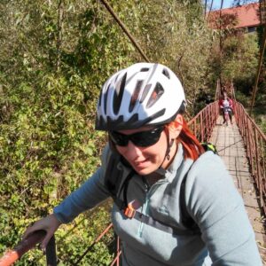 Uczestnicy pierwszego rajdu rowerowego PANS w trasie