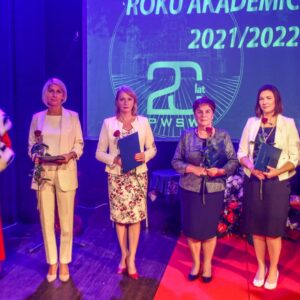 Przyznanie tytułu „Zasłużony dla PANS w Przemyślu” oraz wręczenie pamiątkowych medali