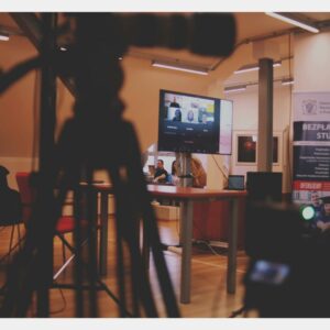 Studio w Przemyślu, kamera, ekran tv