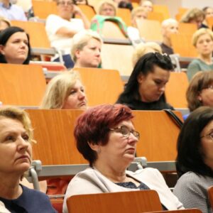 Uczestnicy Międzynarodowego Dnia Pielęgniarek i Położnych w PANS