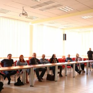 pracownicy PANS w Przemyślu w trakcie spotkania