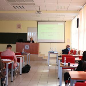 mgr inż. Agata Pudlak - w trakcie prelekcji