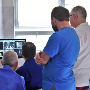 na zdjęciu załoga urologii Wojewódzkiego Szpitala im. św. Ojca Pio w Przemyślu