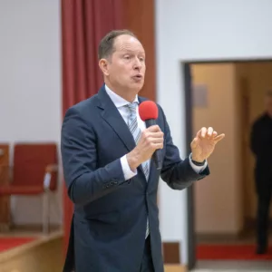 Mark Brzezinski odpowiada na pytania studentów