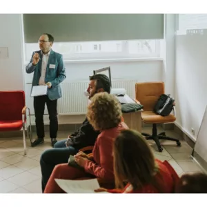 Spotkanie w grupie (prowadzący: Robert Gawlik, Urząd Miejski w Przemyślu)