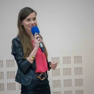 Anna Gąsiorowska w trakcie prezentacji Aribo