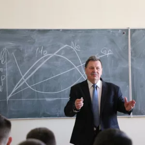 prof. dr hab. inż. Wiesław Piekarski w trakcie wystąpienia