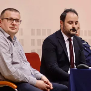 prelegenci na scenie