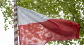„Witaj Maj! Trzeci Maj! U Polaków błogi raj!”