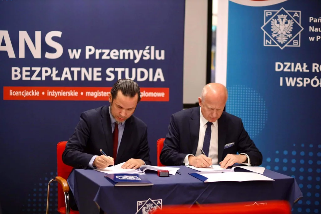 O aspiracjach i planach edukacyjnych maturzystów szkół ponadpodstawowych Przemyśla i dawnego woj. przemyskiego – prezentacja najnowszych wyników badań przeprowadzonych przez PANS w Przemyślu