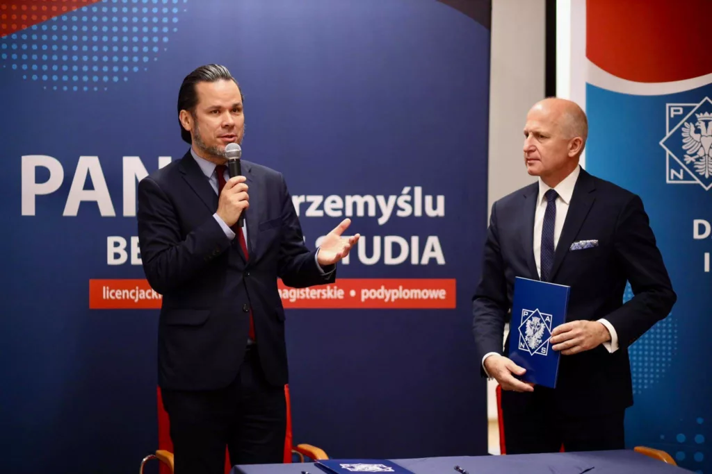 O aspiracjach i planach edukacyjnych maturzystów szkół ponadpodstawowych Przemyśla i dawnego woj. przemyskiego – prezentacja najnowszych wyników badań przeprowadzonych przez PANS w Przemyślu