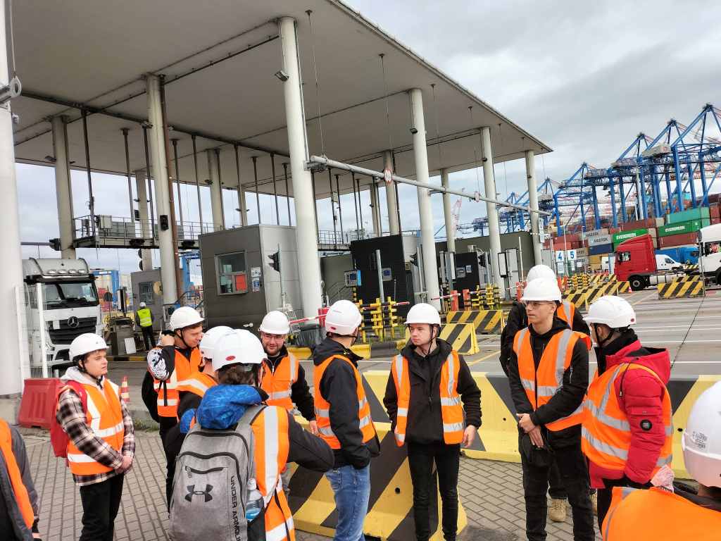 Studenci Logistyki z wizytą studyjną w Baltic Hub Container Terminal