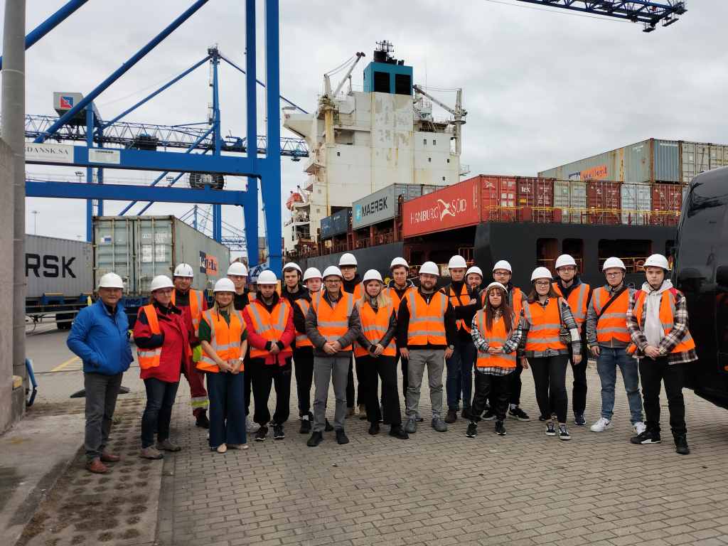 Studenci Logistyki z wizytą studyjną w Baltic Hub Container Terminal