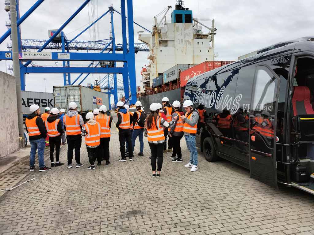 Studenci Logistyki z wizytą studyjną w Baltic Hub Container Terminal