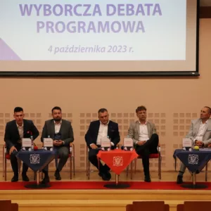 Uczestnicy debaty
