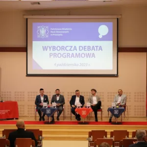 Uczestnicy debaty