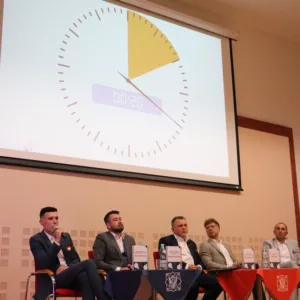 Uczestnicy debaty