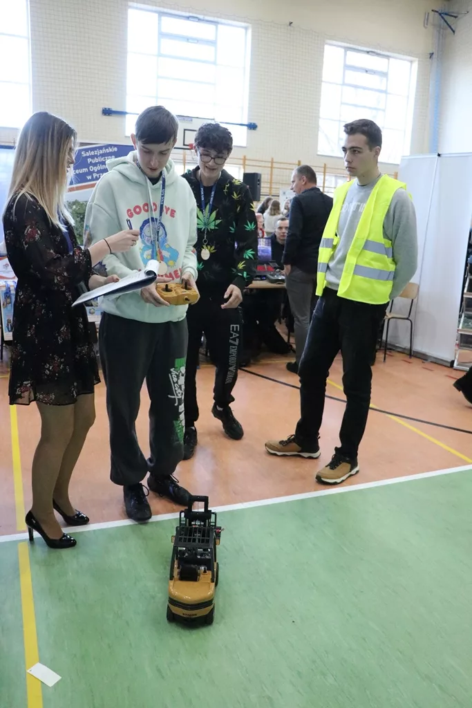 VI Targi EDUKACJA &ndash; PRACA &ndash; KARIERA, czyli o finale Dni Kariery