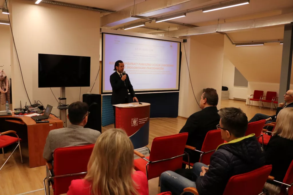 O znaczeniu badań w zarządzaniu uczelnią oraz o współpracy ze środowiskami pracodawców – Seminarium podsumowujące udział PANS w Przemyślu w projekcie RAZEM ZMIENIAMY PRZEMYŚL