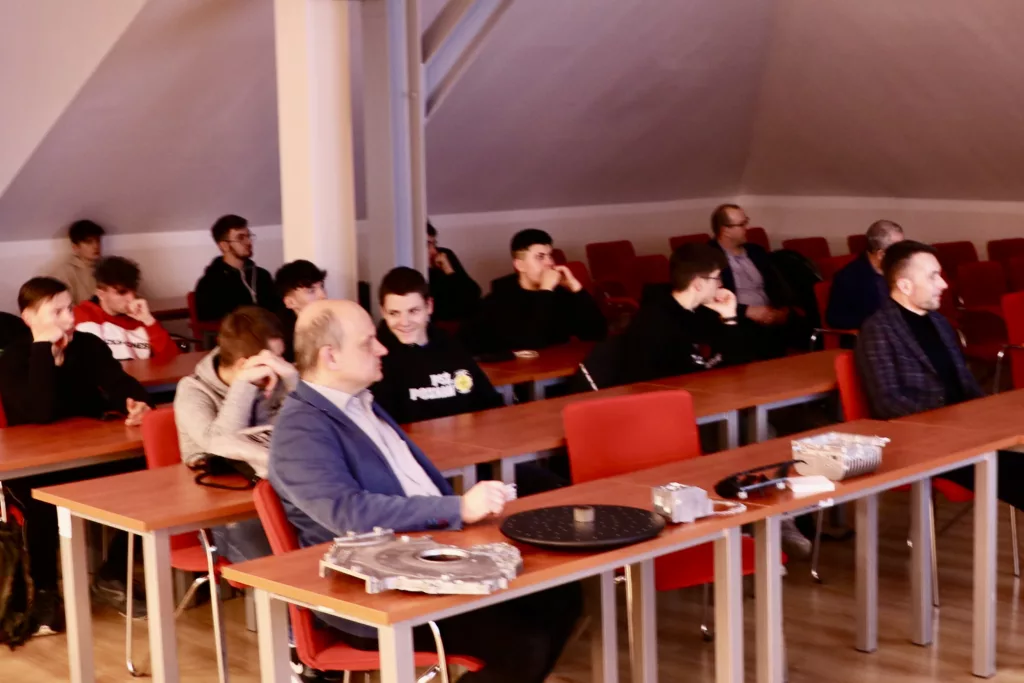 Warsztaty inżynierii odwrotnej i technik pomiarowych w INT
