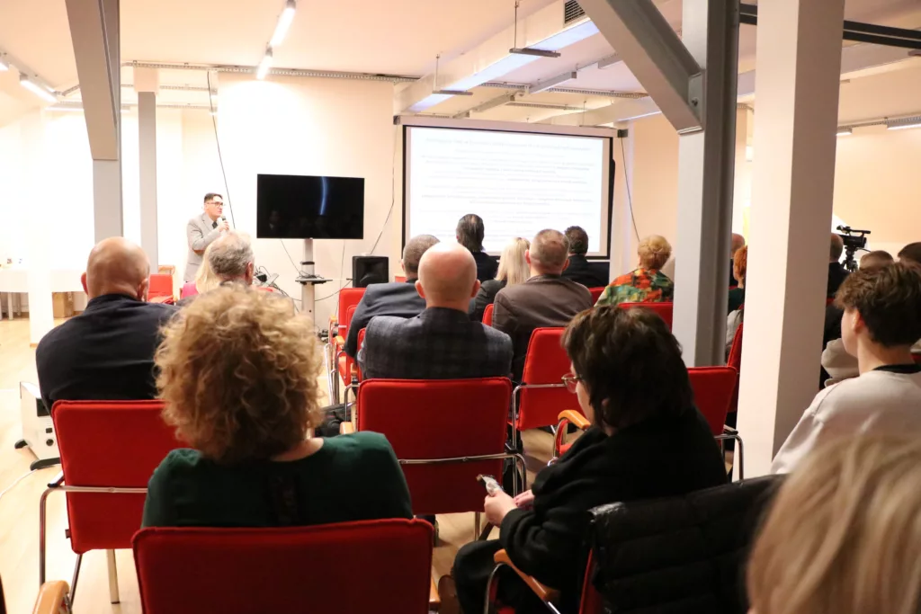 O znaczeniu badań w zarządzaniu uczelnią oraz o współpracy ze środowiskami pracodawców – Seminarium podsumowujące udział PANS w Przemyślu w projekcie RAZEM ZMIENIAMY PRZEMYŚL