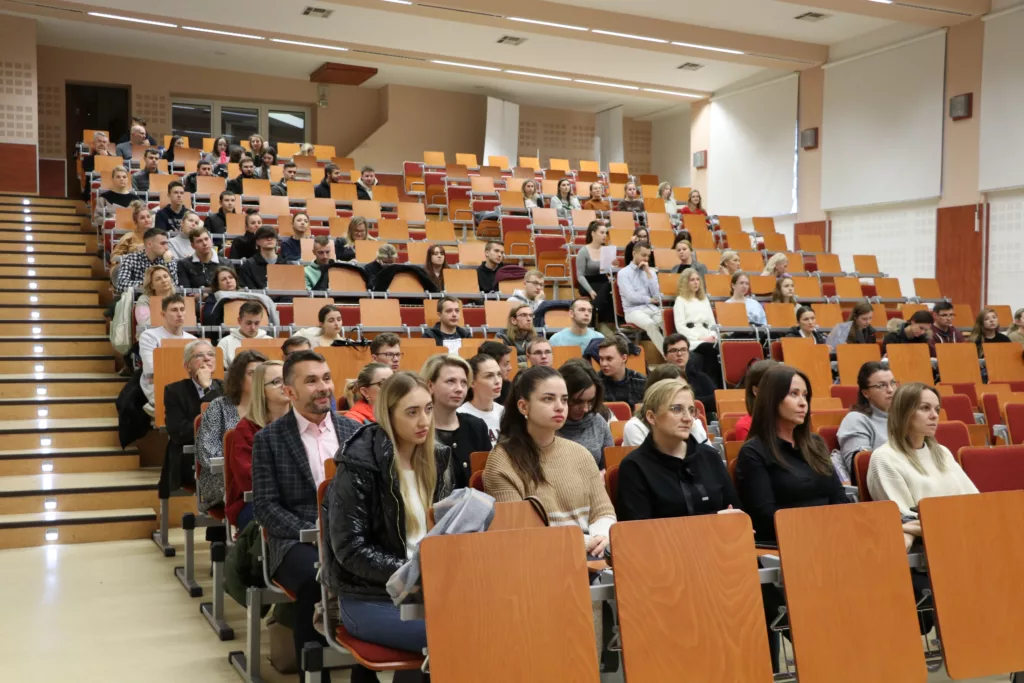 O zgubnym doświadczaniu wygranej, czyli akcja edukacyjna Krajowej Administracji Skarbowej zorganizowana w PANS