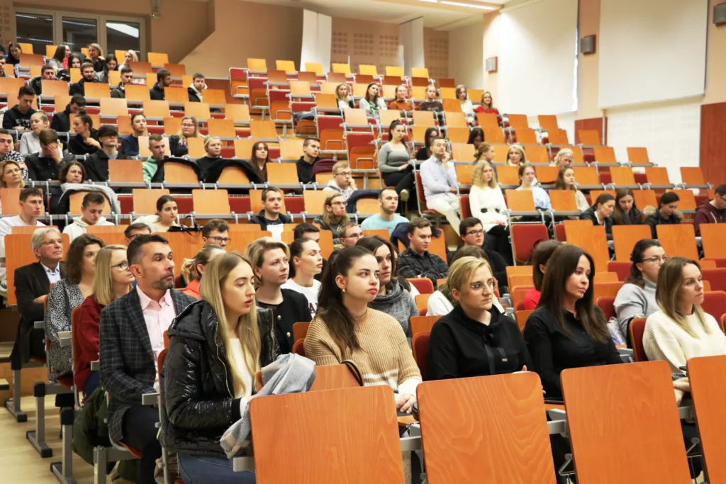 O zgubnym doświadczaniu wygranej, czyli akcja edukacyjna Krajowej Administracji Skarbowej zorganizowana w PANS