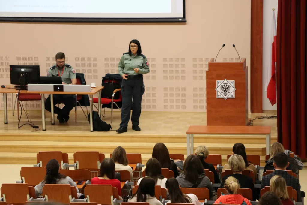 O zgubnym doświadczaniu wygranej, czyli akcja edukacyjna Krajowej Administracji Skarbowej zorganizowana w PANS