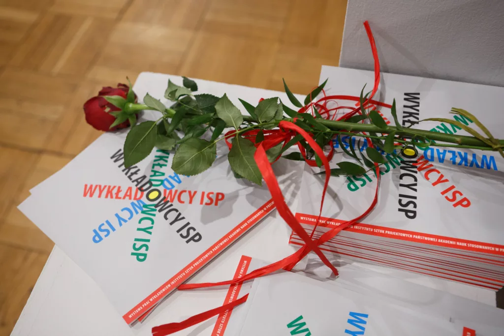 Wystawa prac wykładowców ISP PANS