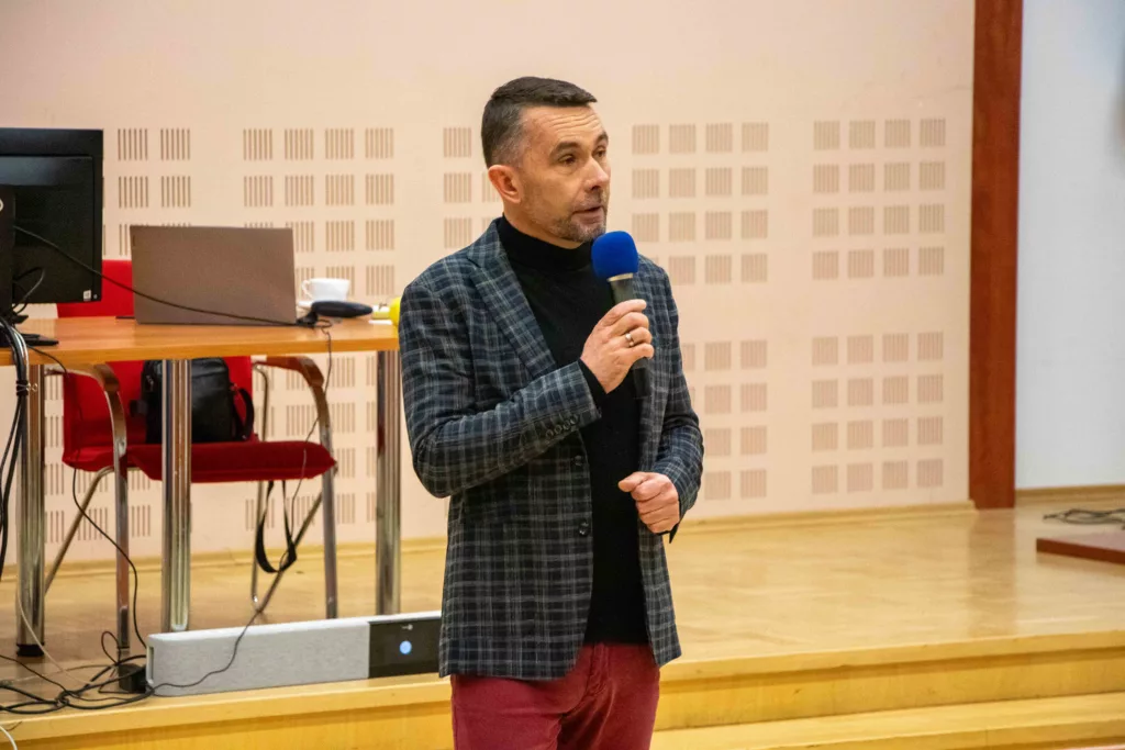 Sesje popularnonaukowe dla studentów