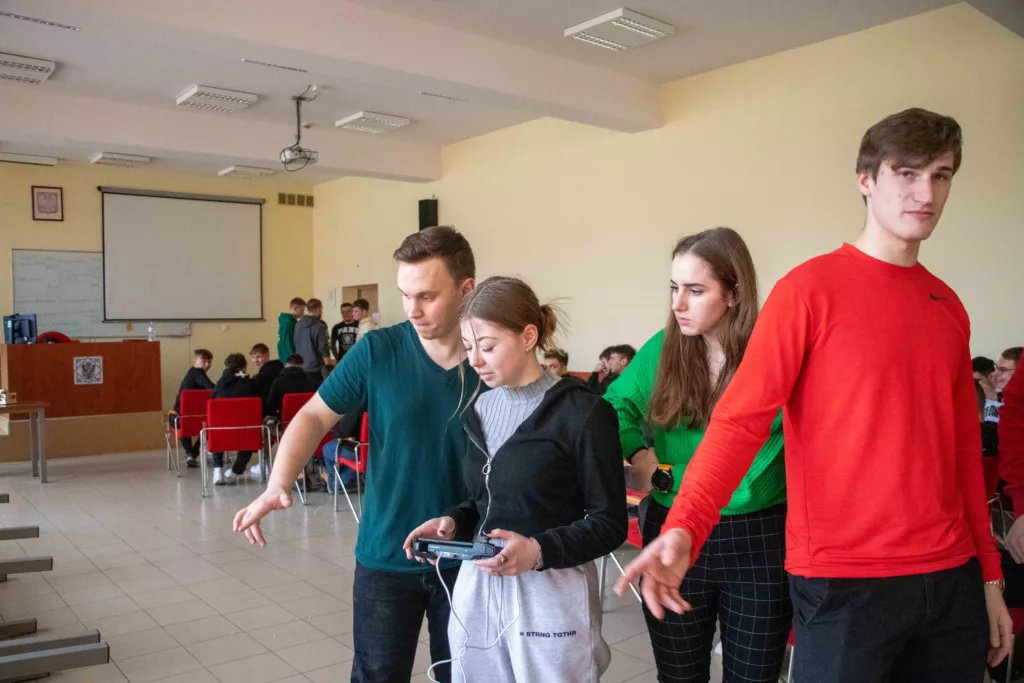 Wsp&oacute;lna nauka w Instytucie Nauk Technicznych – warsztaty i wykłady dla młodzieży