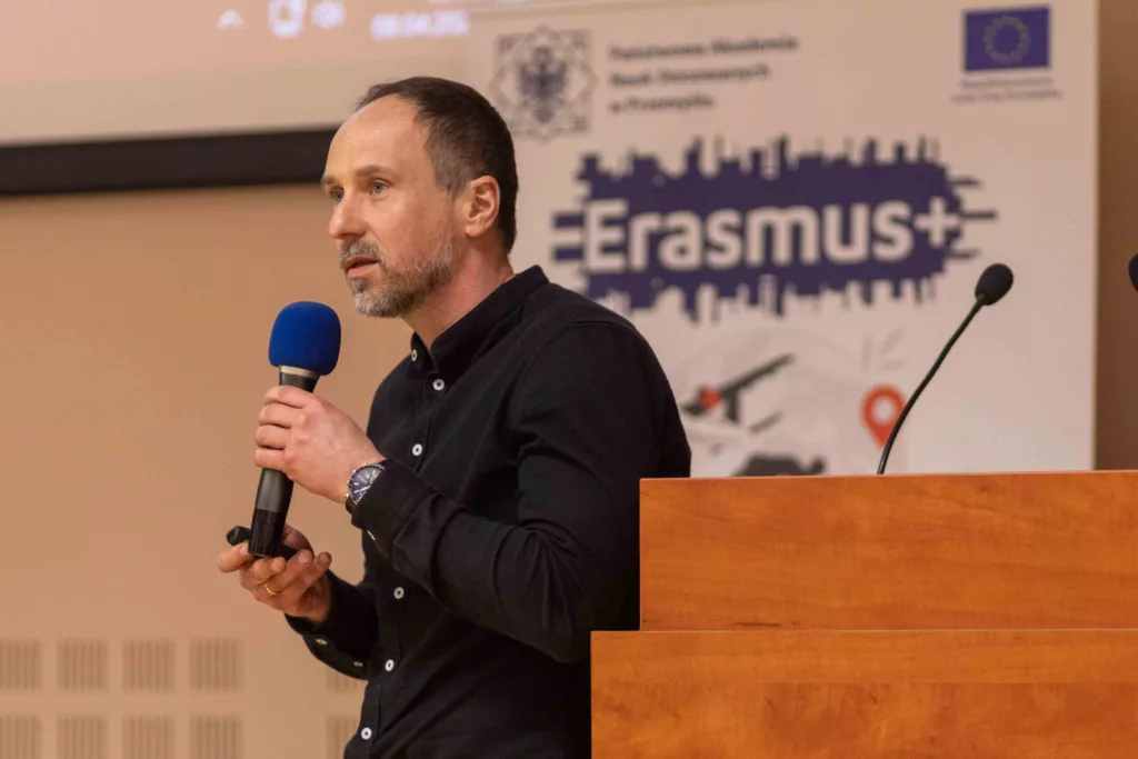 Studiuj i odkrywaj, czyli VI DZIEŃ ERASMUSA w PANS