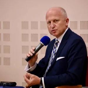 T. Dziumak