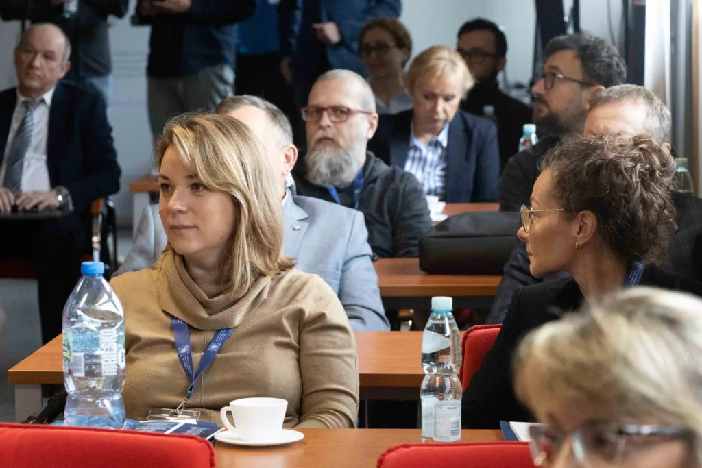WIRTUALNA EDUKACJA PRZYSZŁOŚCI &ndash; NOWE HORYZONTY. O konferencyjnej PANS sł&oacute;w kilka&hellip;