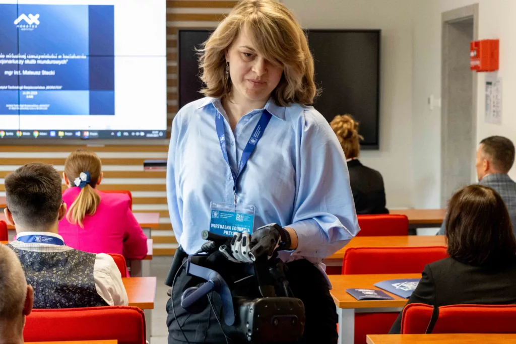 WIRTUALNA EDUKACJA PRZYSZŁOŚCI &ndash; NOWE HORYZONTY. O konferencyjnej PANS sł&oacute;w kilka&hellip;