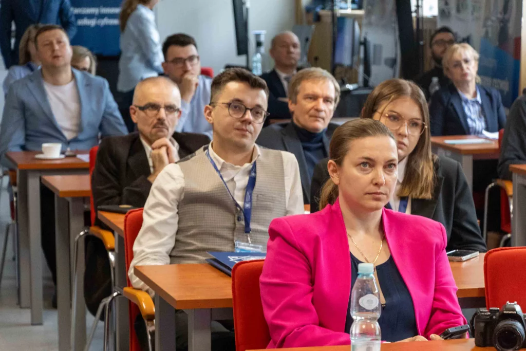 WIRTUALNA EDUKACJA PRZYSZŁOŚCI &ndash; NOWE HORYZONTY. O konferencyjnej PANS sł&oacute;w kilka&hellip;