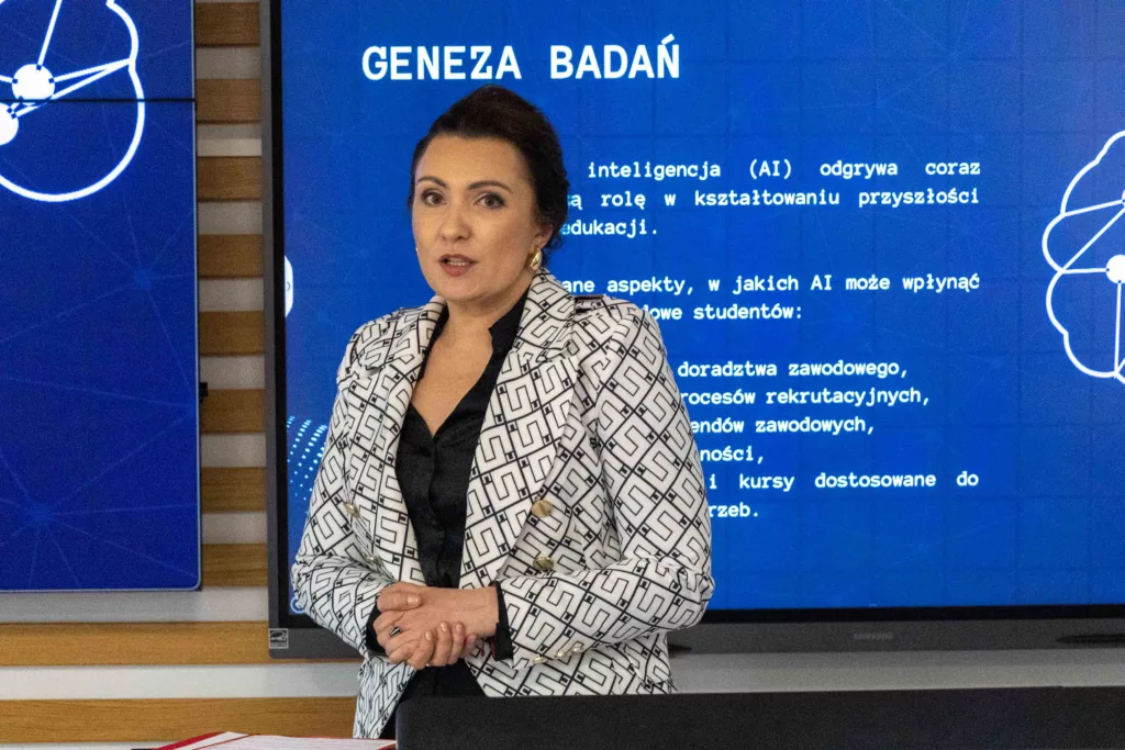 WIRTUALNA EDUKACJA PRZYSZŁOŚCI &ndash; NOWE HORYZONTY. O konferencyjnej PANS sł&oacute;w kilka&hellip;