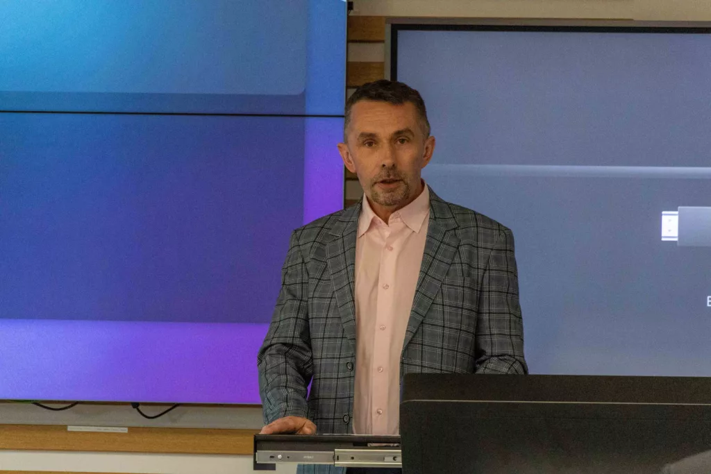 WIRTUALNA EDUKACJA PRZYSZŁOŚCI &ndash; NOWE HORYZONTY. O konferencyjnej PANS sł&oacute;w kilka&hellip;